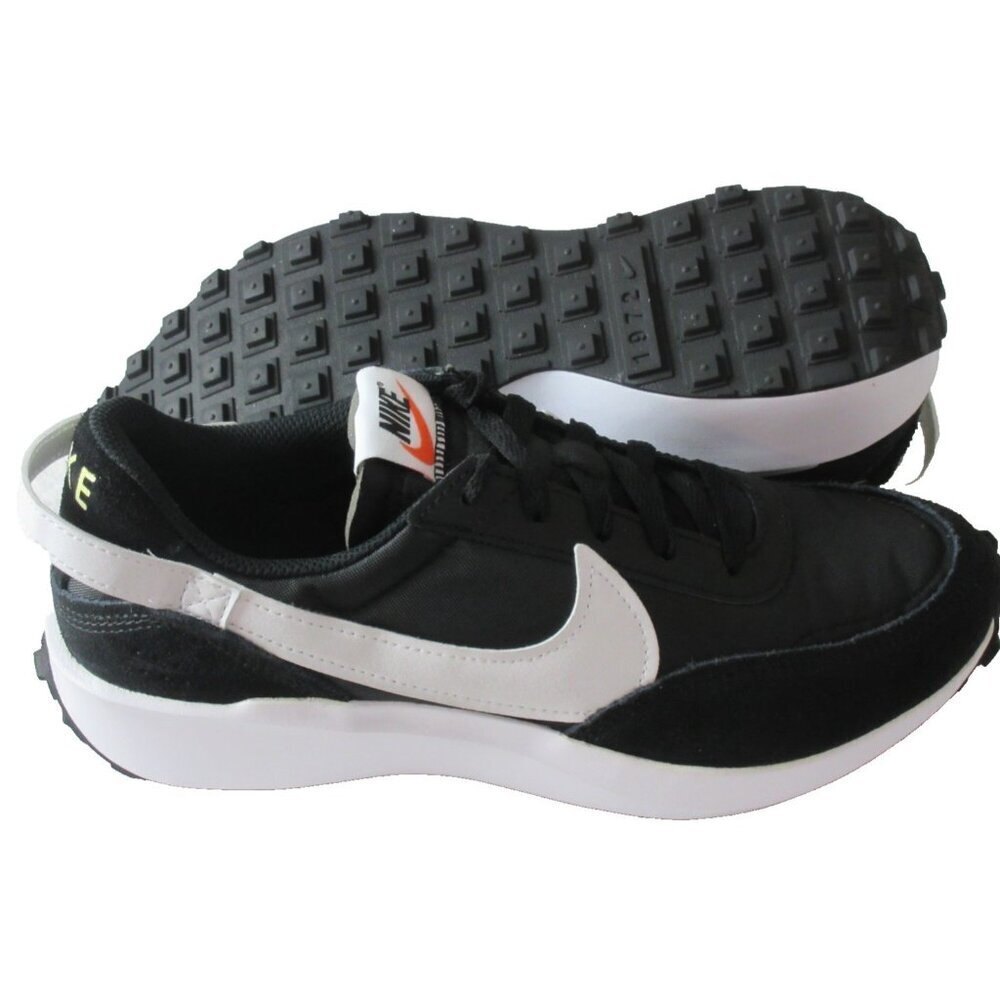 Nike Women's Waffle Debut Retro Running Shoes Black White Orange Sizes NIB - Picture 2 of 5